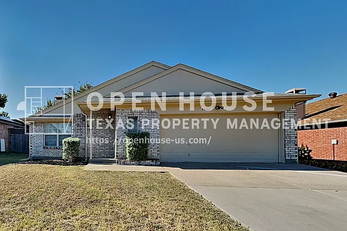4636 Feathercrest Dr