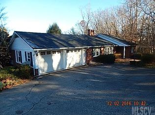 806 Jenednell Ct SW, Lenoir, NC 28645