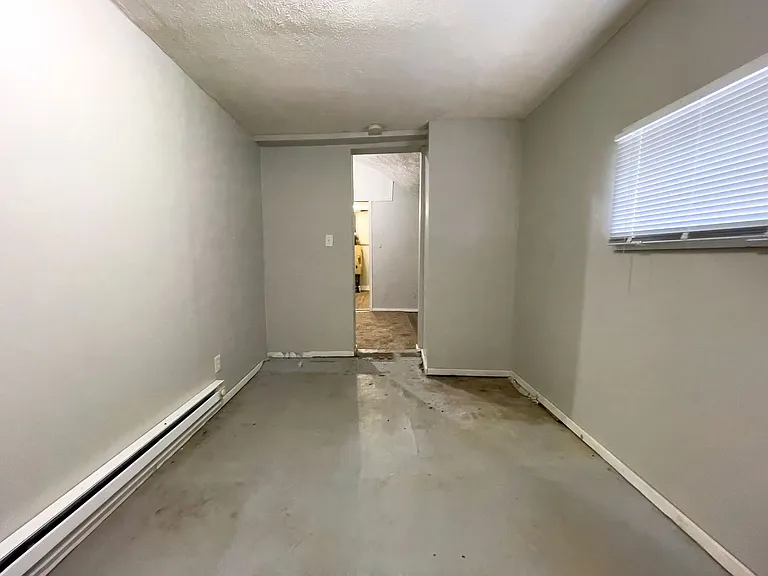 219 N Claypool Rd — Photo 10