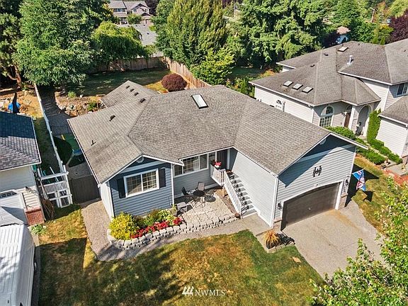 2nd image of 13003 12th Pl NE