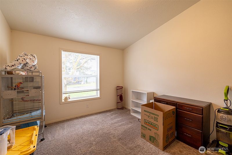 5th image of 122 Doty Street