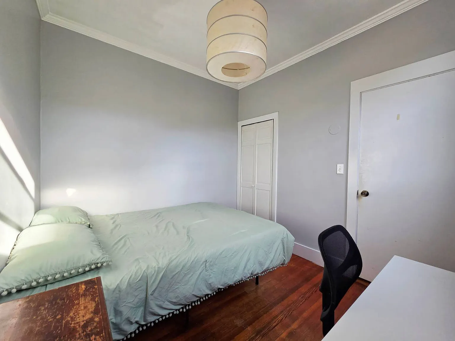 4 bed, 1050 sqft, $1,275 — Photo 4
