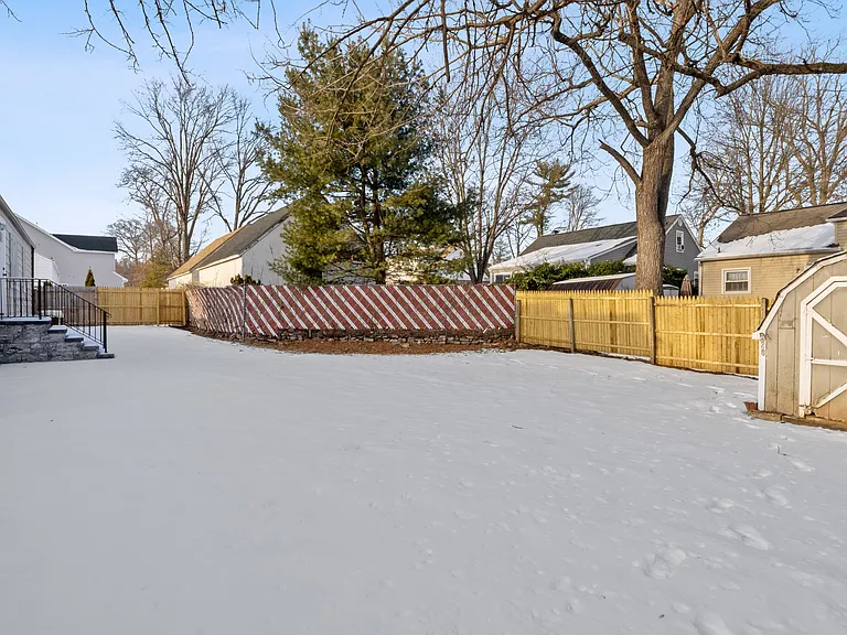 26 Kipling Ave — Photo 20