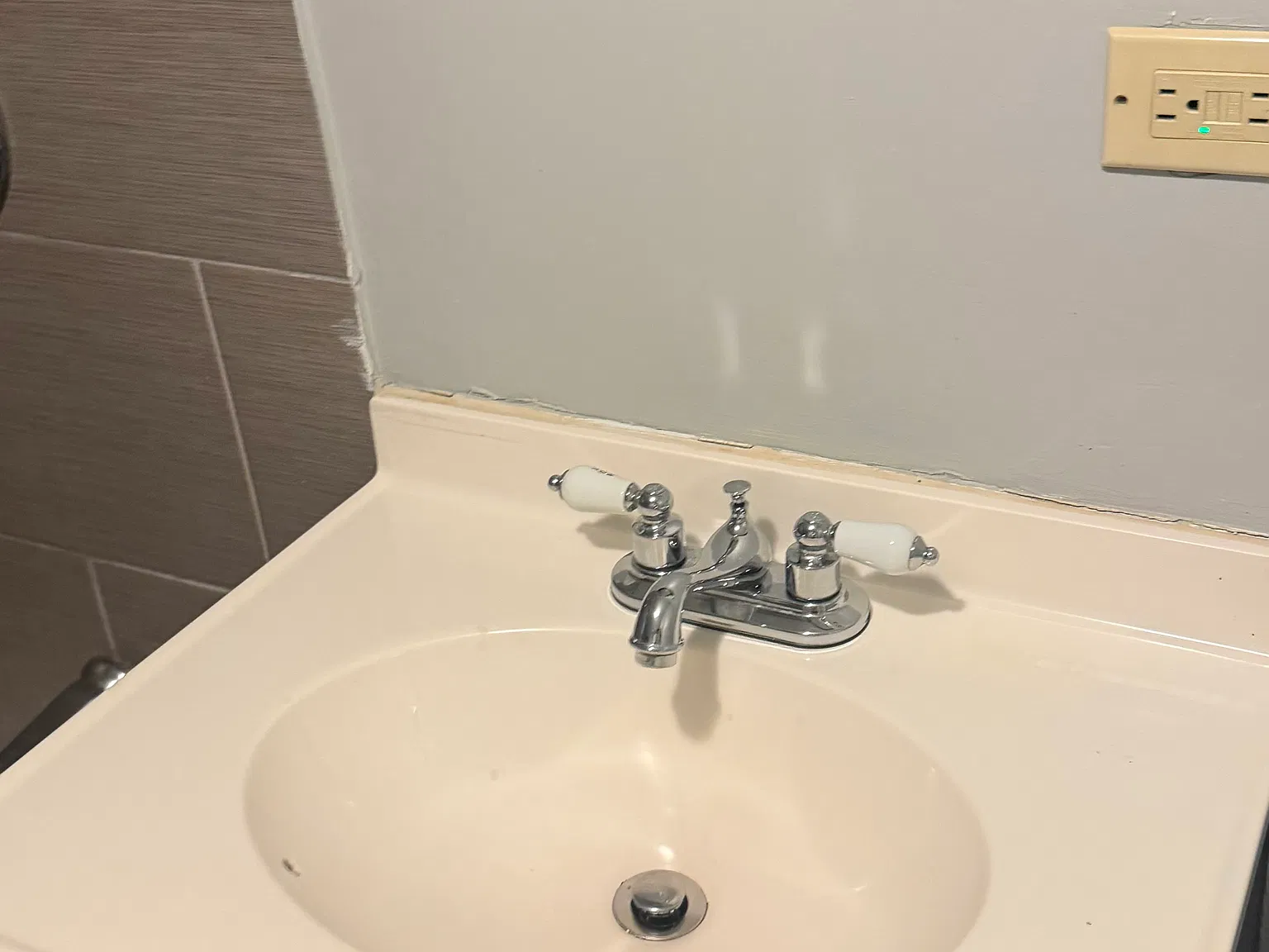 2 bed, 950 sqft, $1,100 — Photo 4