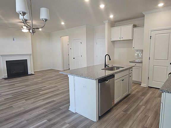 5th image of 517 Barbican Pl Lot 32