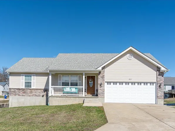 351 Cart Path Ln, Saint Clair, MO 63077