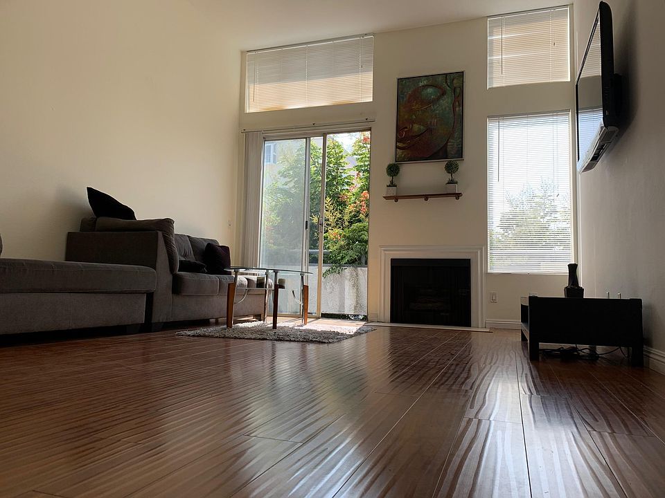 1st image of 1945 Selby Ave #204