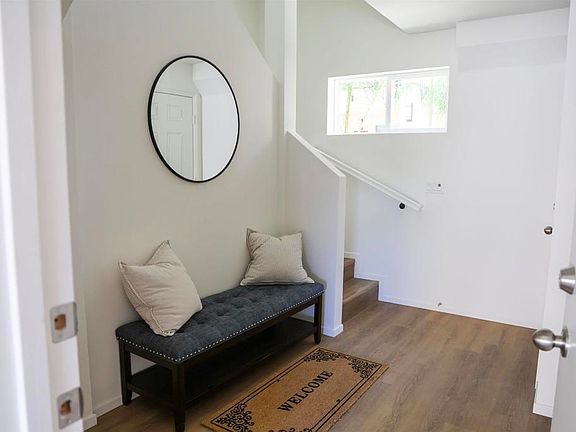 2nd image of 455 Creekside Cir