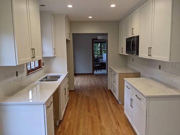 2nd image of 9050 N Tennyson Dr