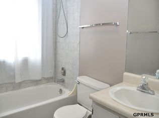 3310 Florence Blvd, Omaha, NE 68110