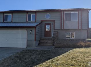 1919 Peggys Ln, Idaho Falls, ID 83402