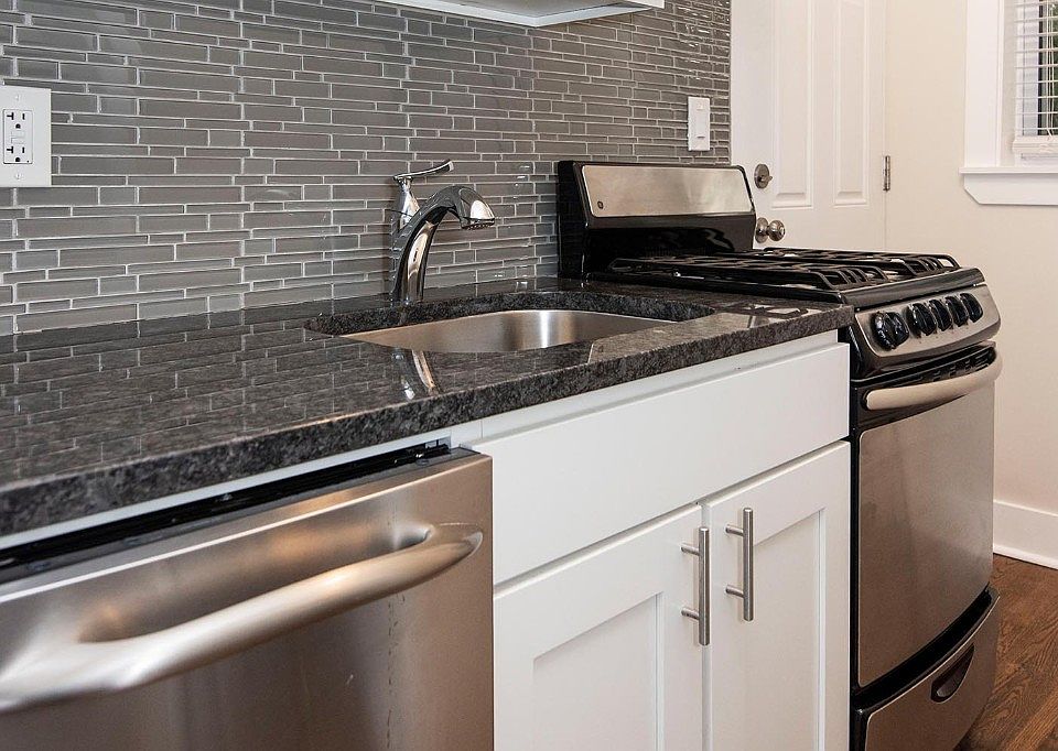 1st image of 646-48 W Roscoe St #646-3N