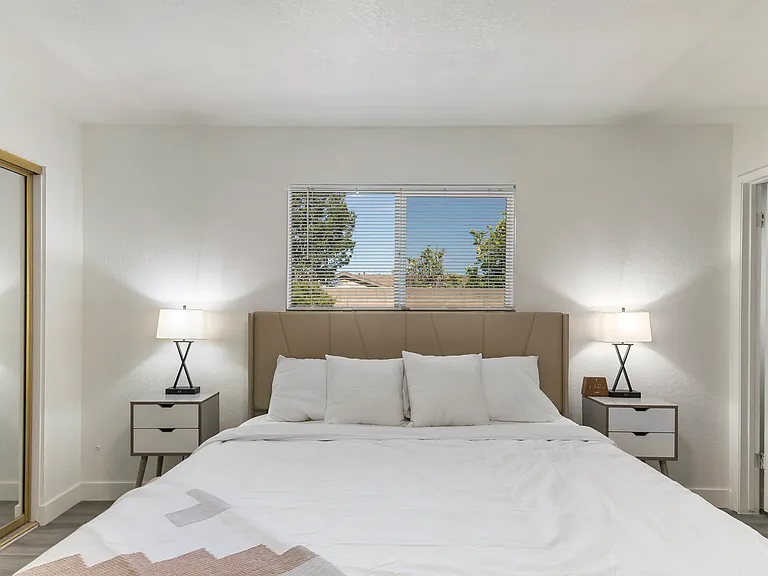 7676 Marine Ave — Photo 15