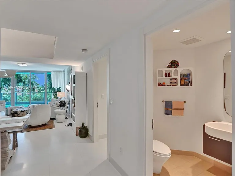 2627 S Bayshore Dr #506 — Photo 10