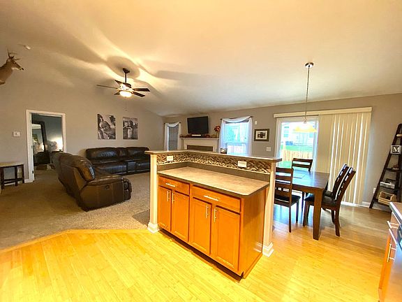 5th image of 741 Brevard Cir