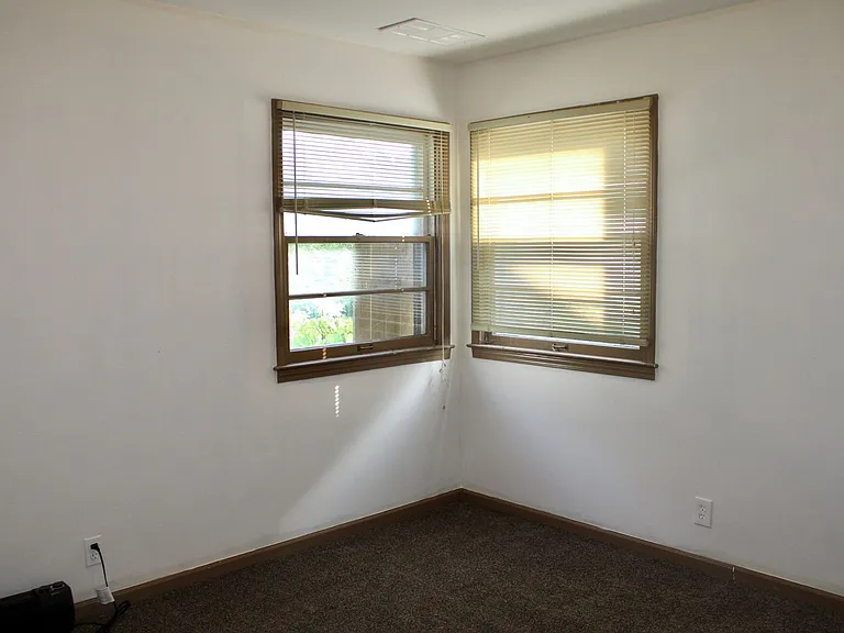 3922 Herrick St — Photo 19