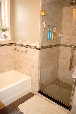 Sold by Landmarc Group | media 32