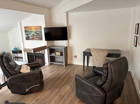 17112 Pacific Coast Hwy, Huntington Beach, CA