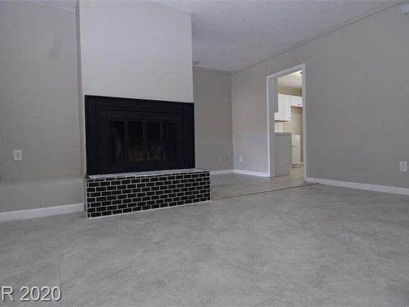 3rd image of 1518 Linden Ave