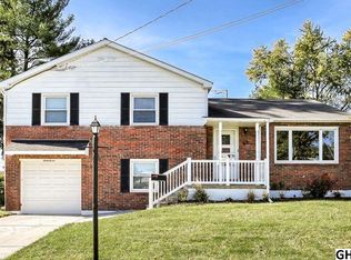 67 Kensington Dr, Camp Hill, PA 17011