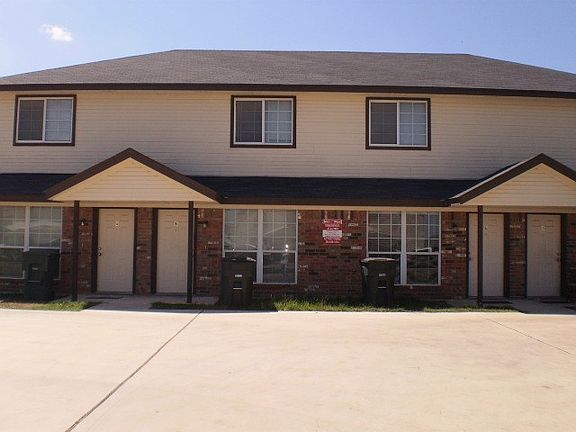 2nd image of 4001 Doraine Ct APT B