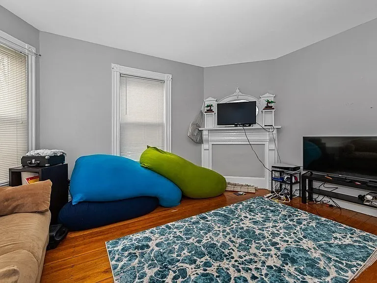 44 Hillside St #1D — Photo 11