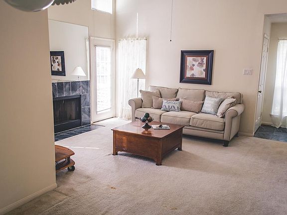 5th image of 2323 Fairwind Dr APT 208