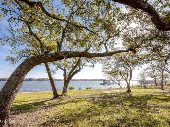 602 Wetzel Dr #3, Biloxi, MS 39532