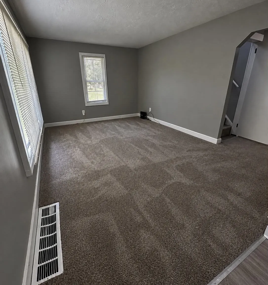 3 bed, 1082 sqft, $1,300 — Photo 3