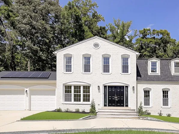 1107 Swan Creek Rd, Fort Washington, MD 20744