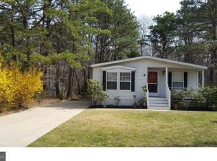 8 Swift Run Dr, Sicklerville, NJ 08081