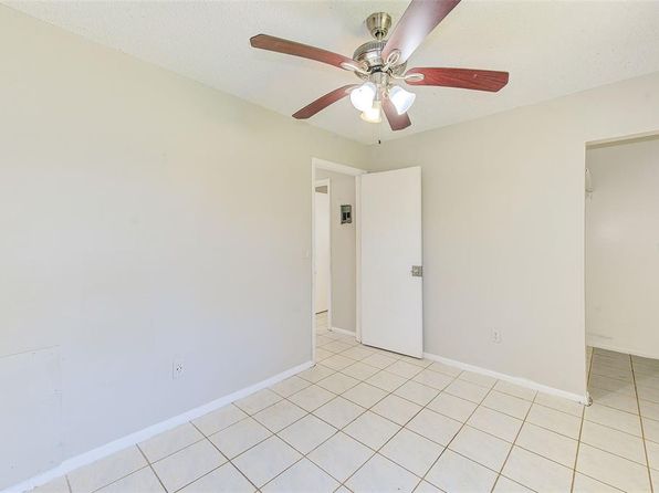 tampa-florida-82049662 picture