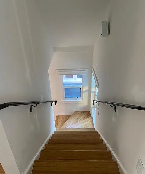 712 Shepard St — Photo 11