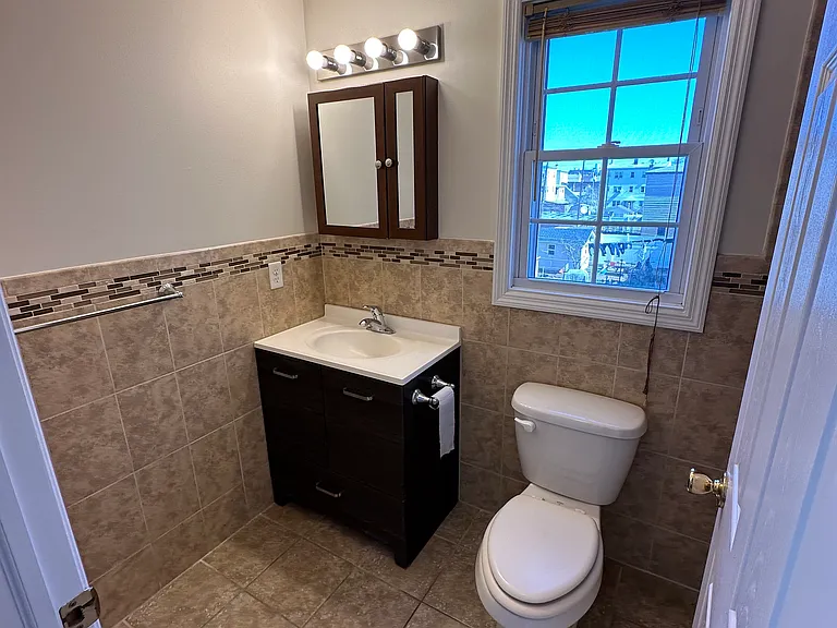 24 Marne St #2 — Photo 4