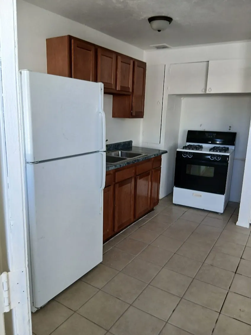 1 bed, 600 sqft, $675 — Photo 4