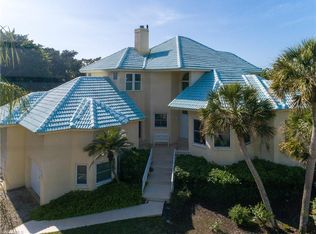 345 Cowry Ct, Sanibel, FL 33957