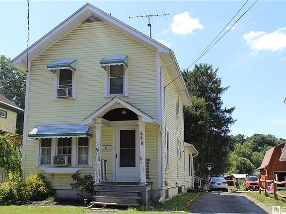 5th image of 219 Jamestown St
