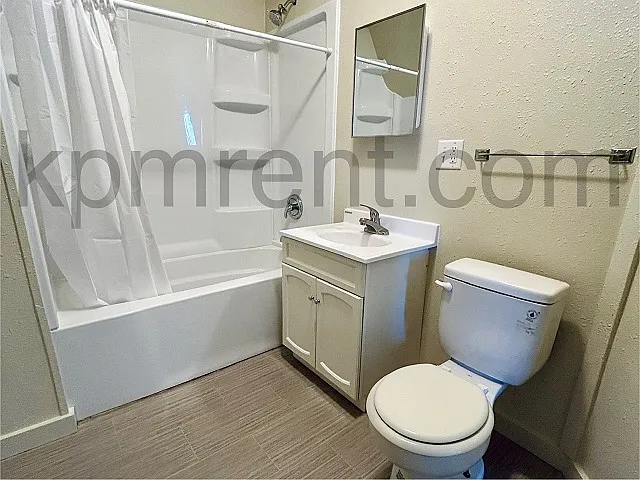 705 10th St NE — Photo 12