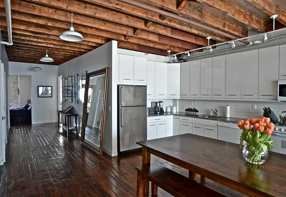 1st image of 160 Franklin St APT 6