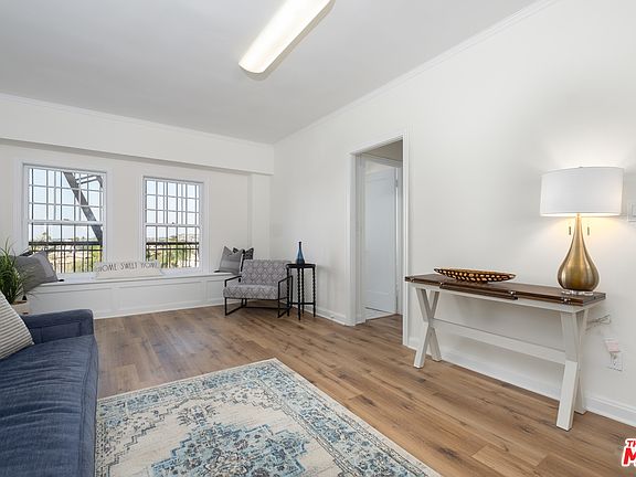 3rd image of 1030 E Ocean Blvd Unit 501