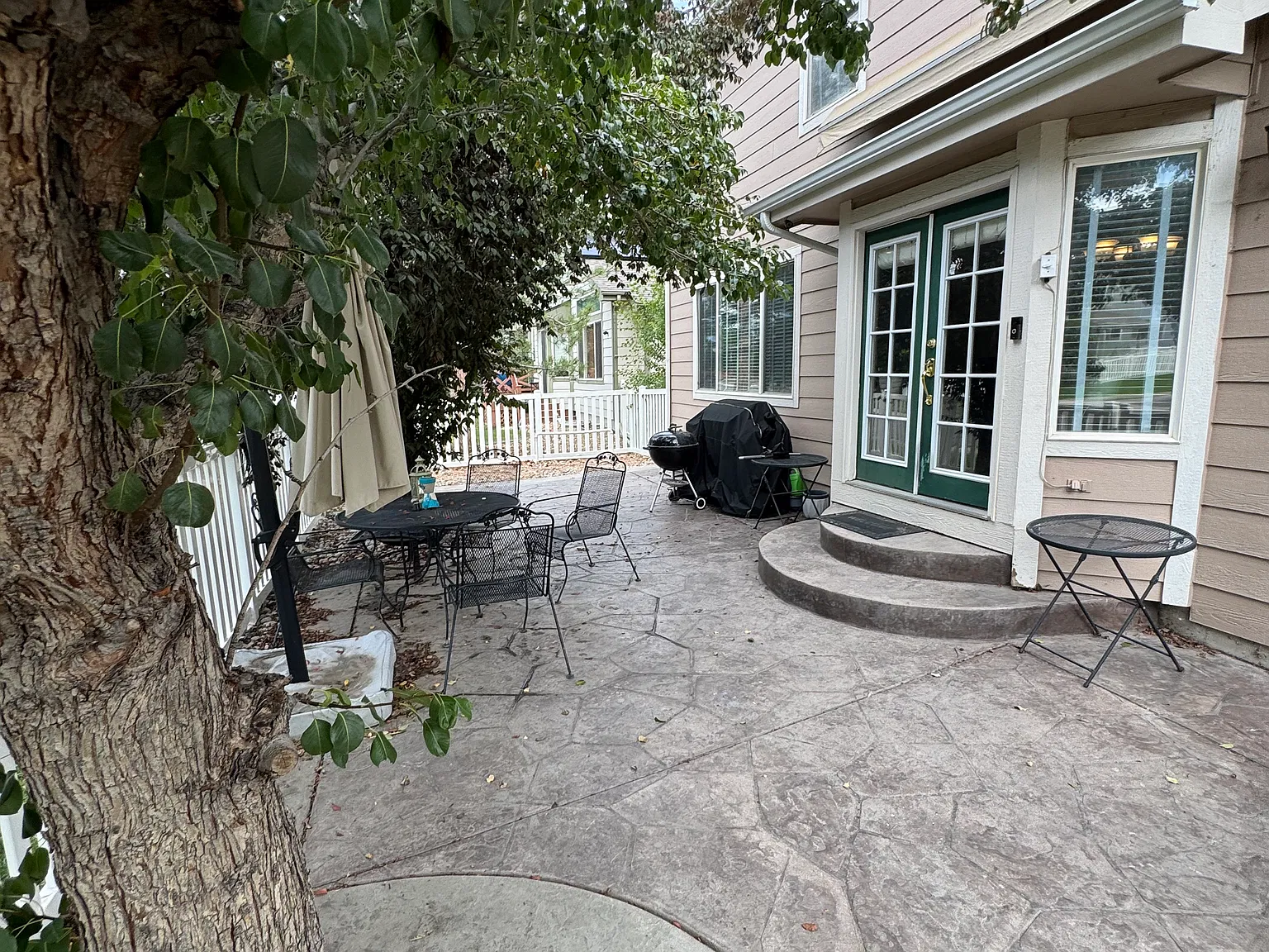 4 bed, 2772 sqft, $3,350 — Photo 2