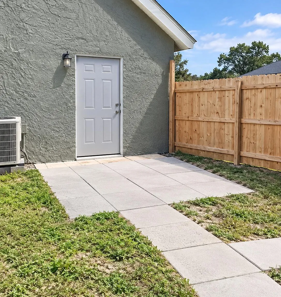 Studio, 1.0 bath, 342 sqft, $1,500 — Photo 1