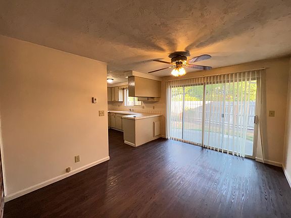 4th image of 35 Wedgewood Dr #35