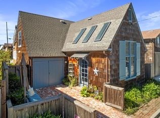 111 Pilkington Ave, Santa Cruz, CA 95062