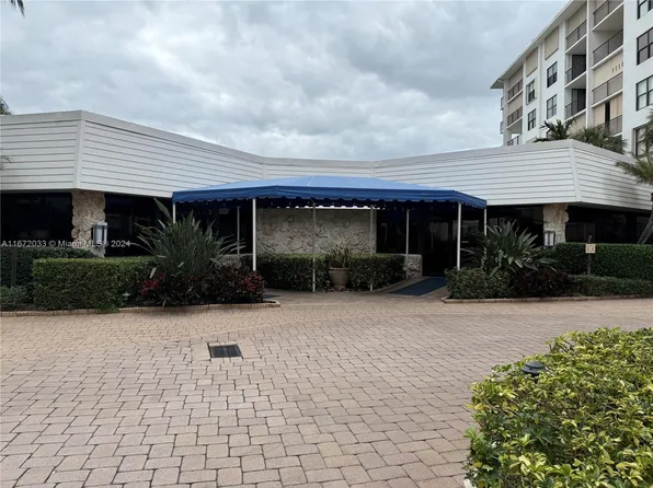 3545 S Ocean Blvd APT 404, South Palm Beach, FL 33480