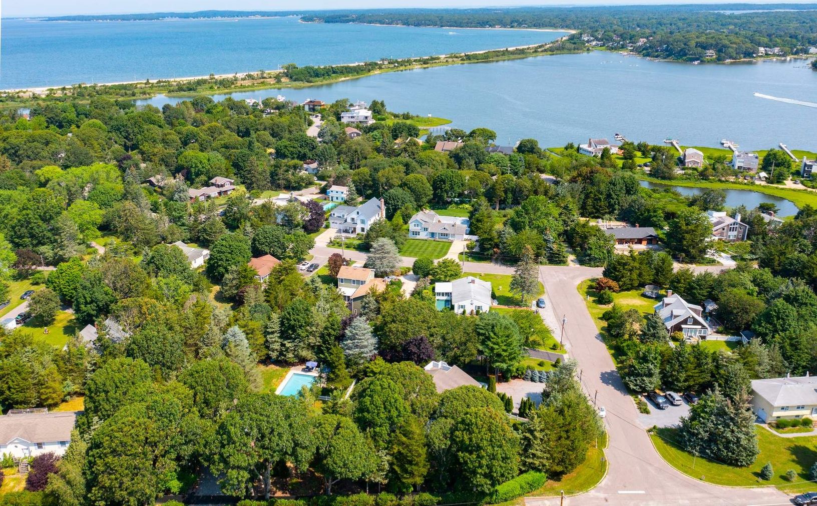  Closeby Community Beach Area