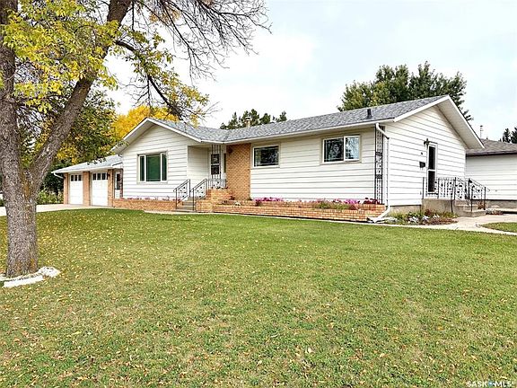 2nd image of 38 Rosefield DRIVE