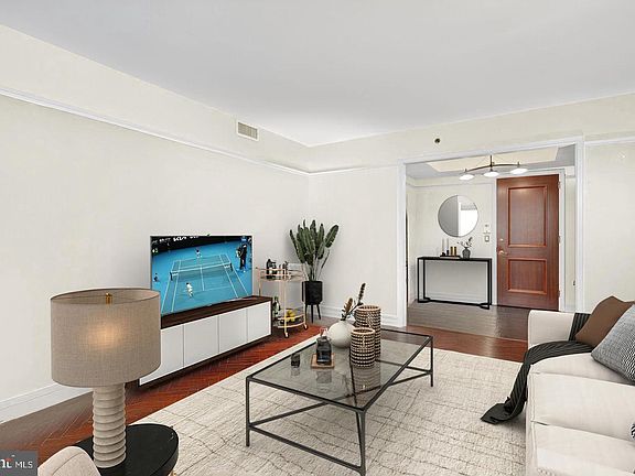 4th image of 1155 23rd St NW APT 3D