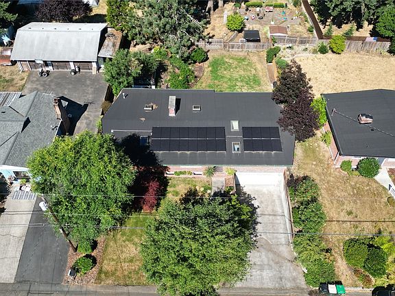 2nd image of 1317 Warner Street NE