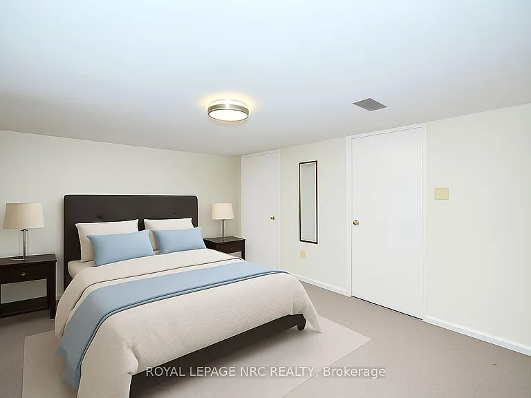 100 Larchwood Cir — Photo 12
